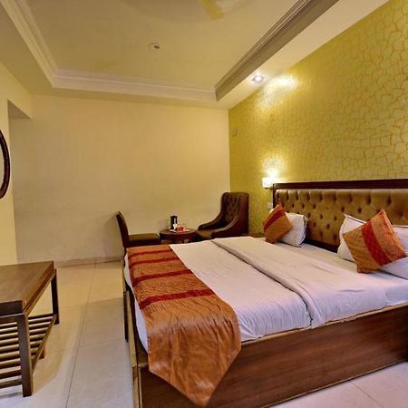 Chandīgarh Hotel Diamond Inn מראה חיצוני תמונה