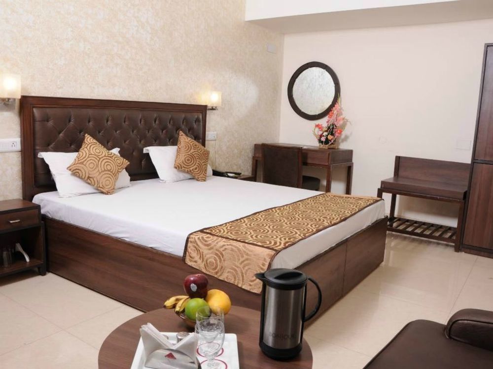 Chandīgarh Hotel Diamond Inn מראה חיצוני תמונה