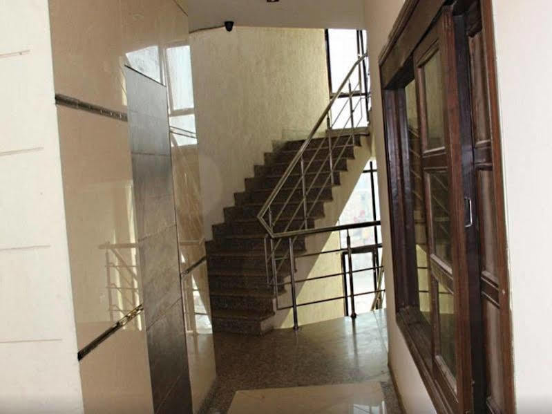 Chandīgarh Hotel Diamond Inn מראה חיצוני תמונה